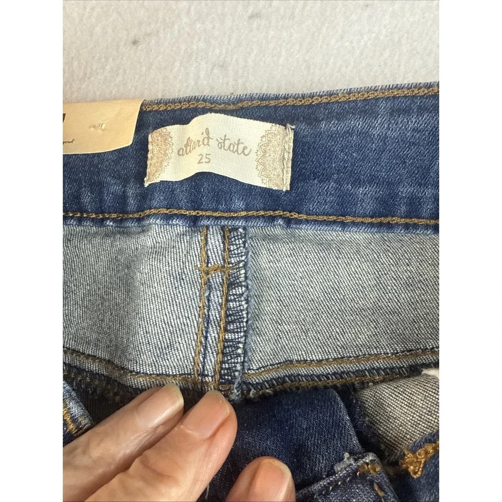Altar'd State Distressed Denim Blue Jeans JR‎ Size 25